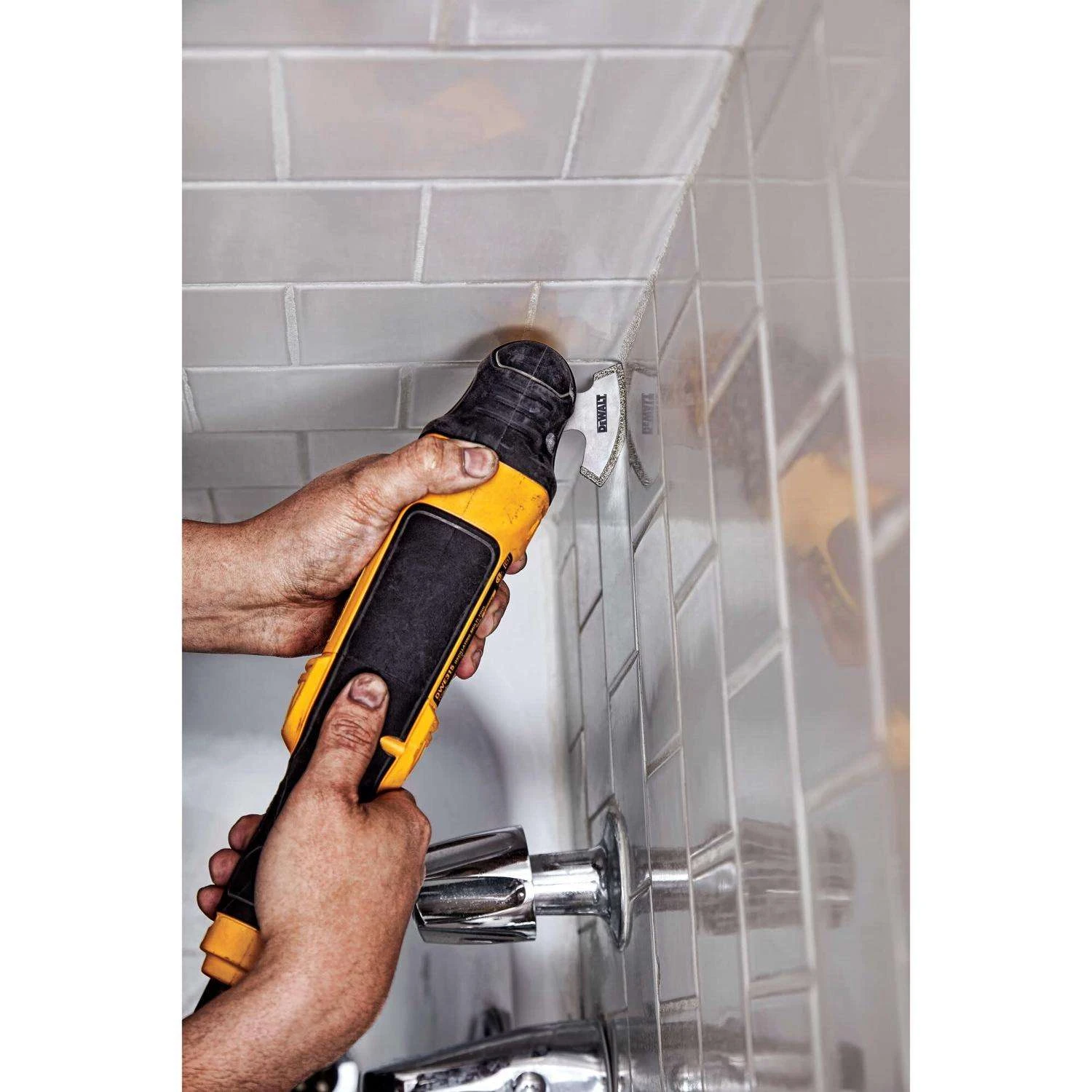 DeWalt Universal Fitment Carbide Swing Diamond Saw Blade 1 Pk - Image 3